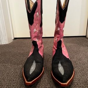 Pink and Black Women's Heeled Cowboy Boots